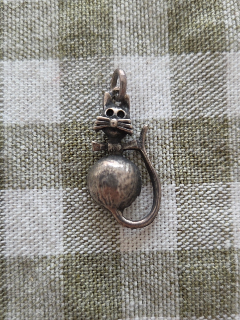 Silver Cat Pendant Charm - Vintage-Inspired Women’s Jewelry